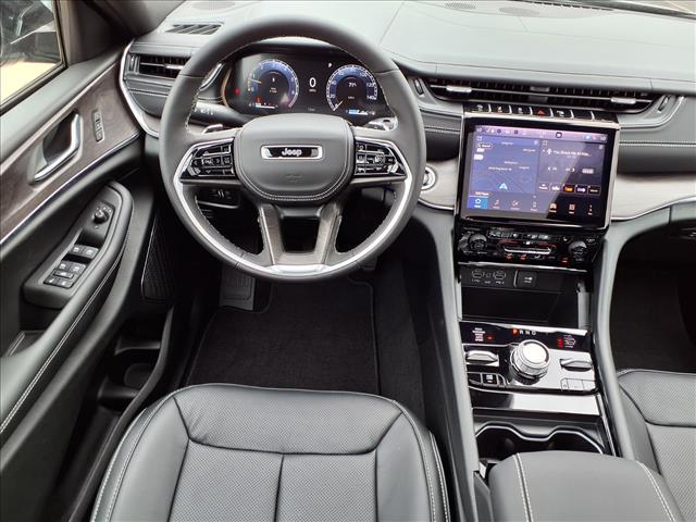 new 2025 Jeep Grand Cherokee car, priced at $55,301