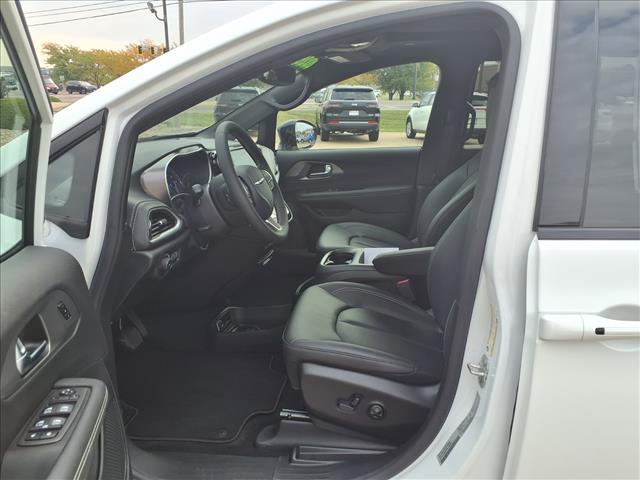 new 2026 Chrysler Pacifica car, priced at $43,502