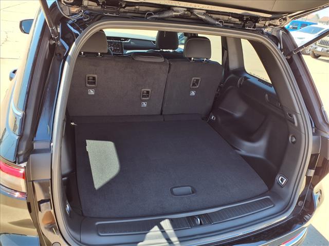 new 2025 Jeep Grand Cherokee car, priced at $37,577