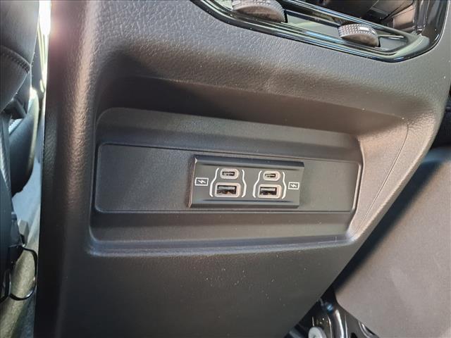 new 2025 Jeep Grand Cherokee car, priced at $37,577