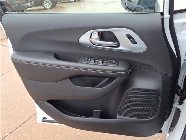 new 2026 Chrysler Pacifica car, priced at $47,980