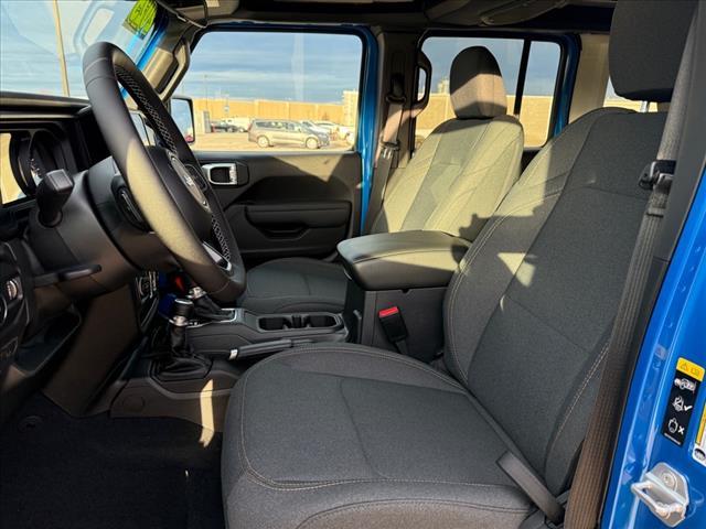 new 2025 Jeep Wrangler car, priced at $41,456