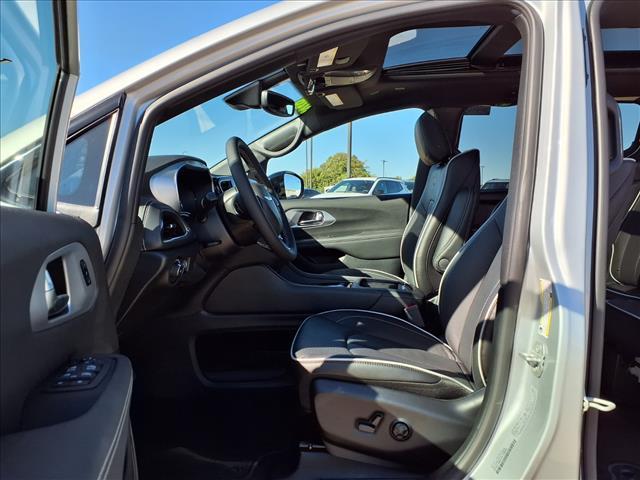 new 2026 Chrysler Pacifica car, priced at $52,659