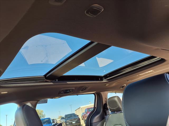 new 2026 Chrysler Pacifica car, priced at $52,659