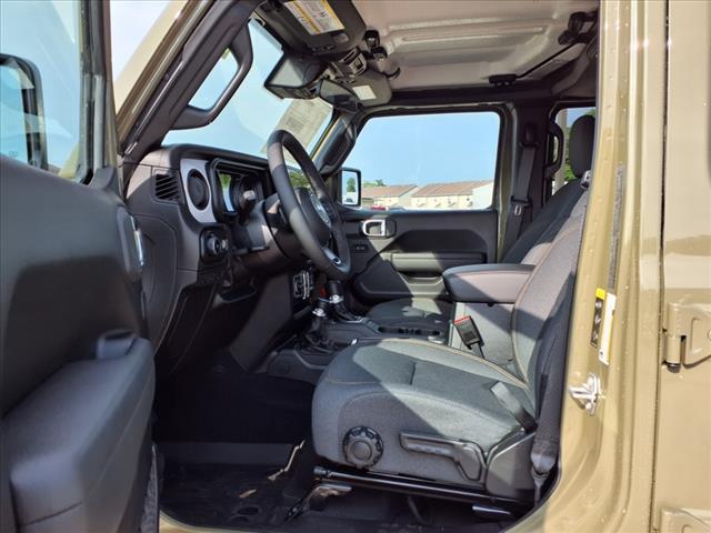 new 2025 Jeep Wrangler car, priced at $45,597