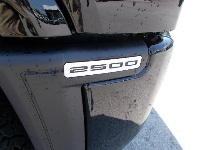 new 2025 GMC Sierra 2500 car, priced at $85,920