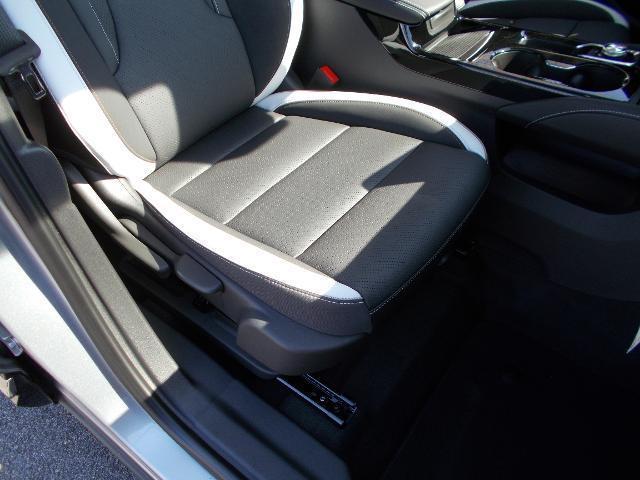 new 2025 Buick Envision car, priced at $40,709