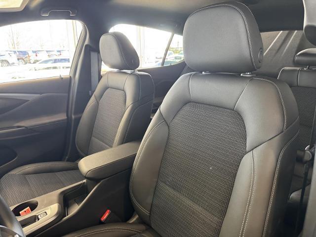 new 2025 Buick Envista car, priced at $24,014