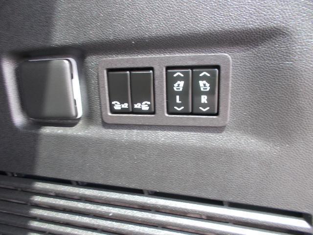 used 2024 GMC Yukon XL car, priced at $69,280