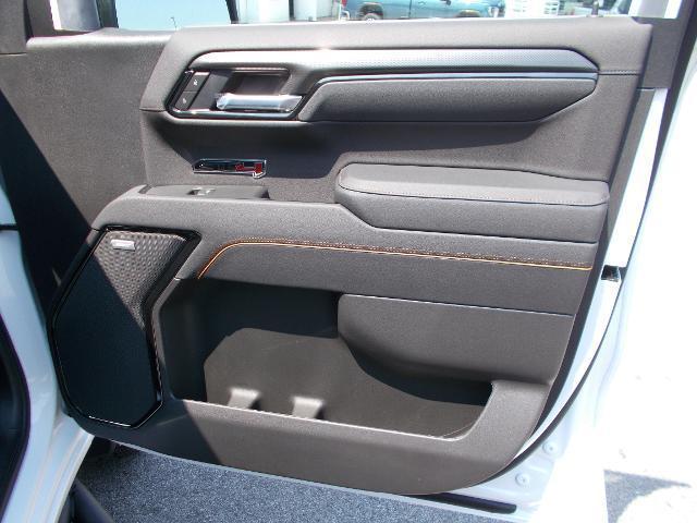 new 2025 GMC Sierra 1500 car, priced at $65,715
