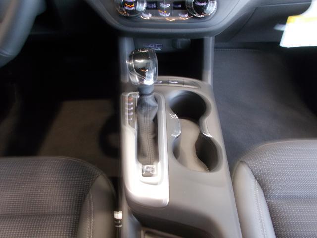 new 2025 Buick Envista car, priced at $25,915