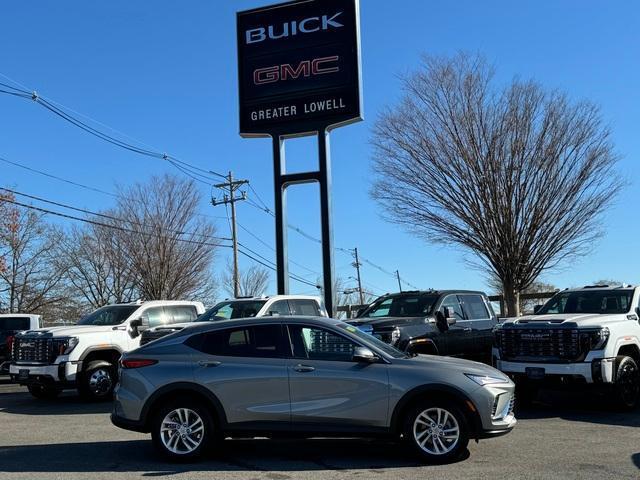 new 2024 Buick Envista car, priced at $22,861