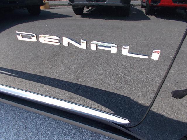 new 2025 GMC Yukon car, priced at $86,990
