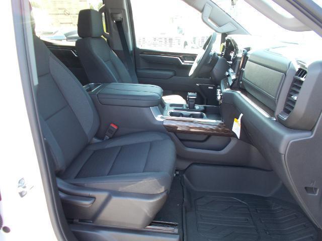 new 2025 GMC Sierra 1500 car, priced at $58,740