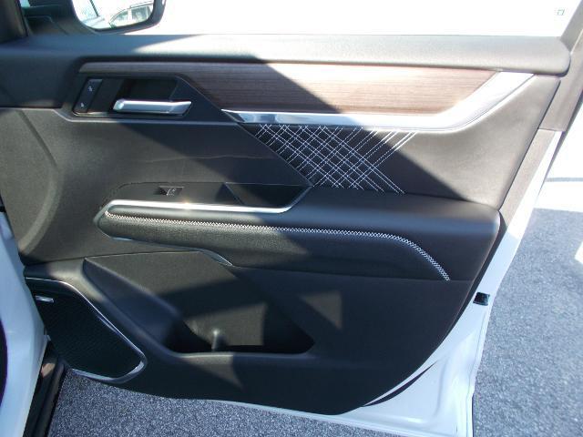 used 2024 GMC Acadia car, priced at $54,369