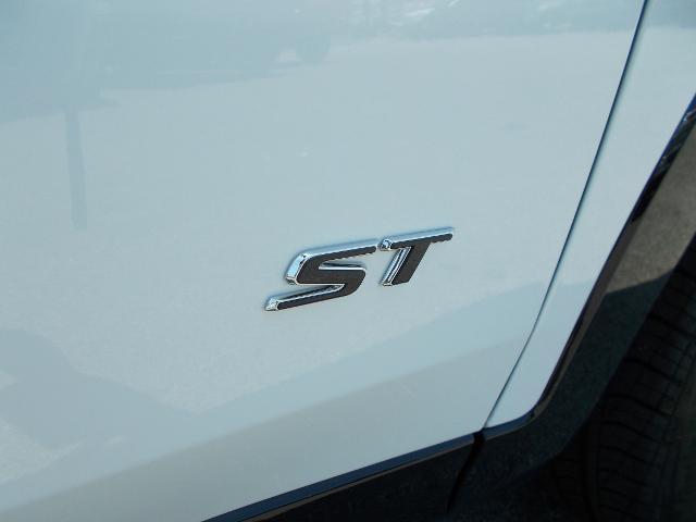 new 2025 Buick Envista car, priced at $27,194