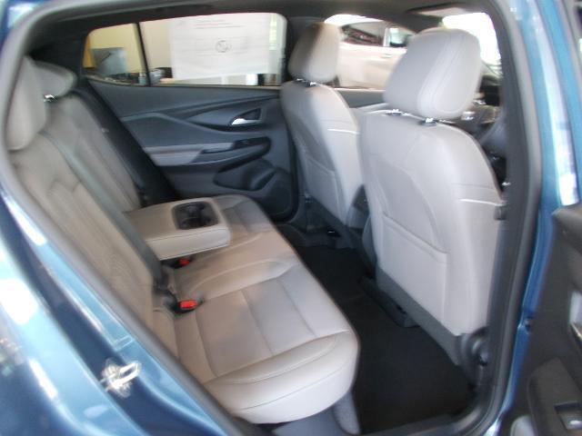 new 2025 Buick Envista car, priced at $29,304