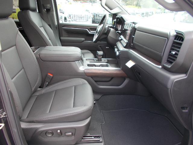 new 2025 GMC Sierra 1500 car, priced at $60,125
