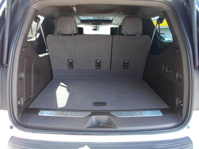used 2024 GMC Yukon XL car, priced at $83,280