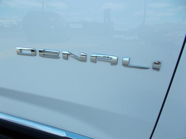 used 2024 GMC Yukon XL car, priced at $83,280