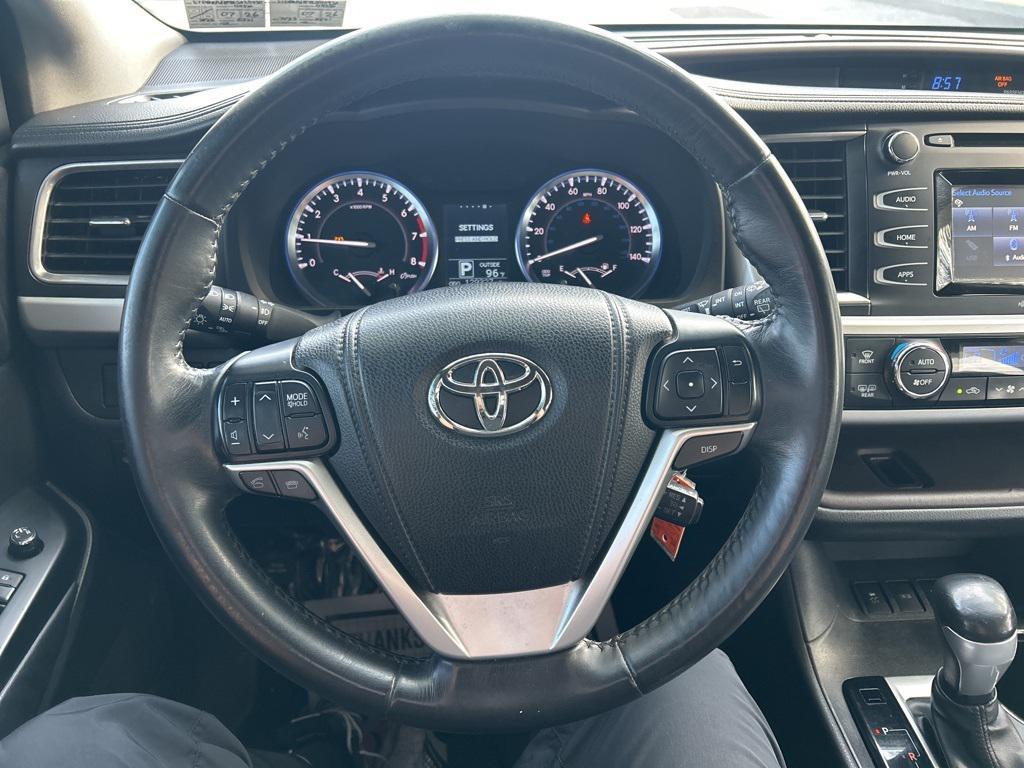 used 2014 Toyota Highlander car, priced at $14,500