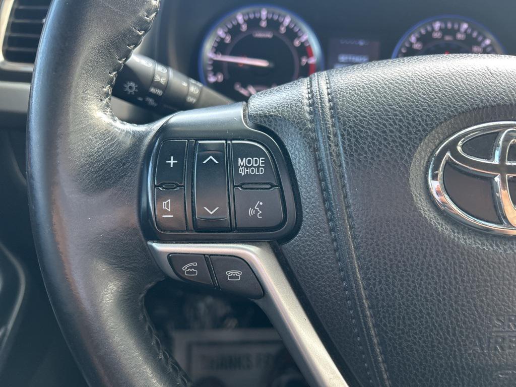 used 2014 Toyota Highlander car, priced at $14,500