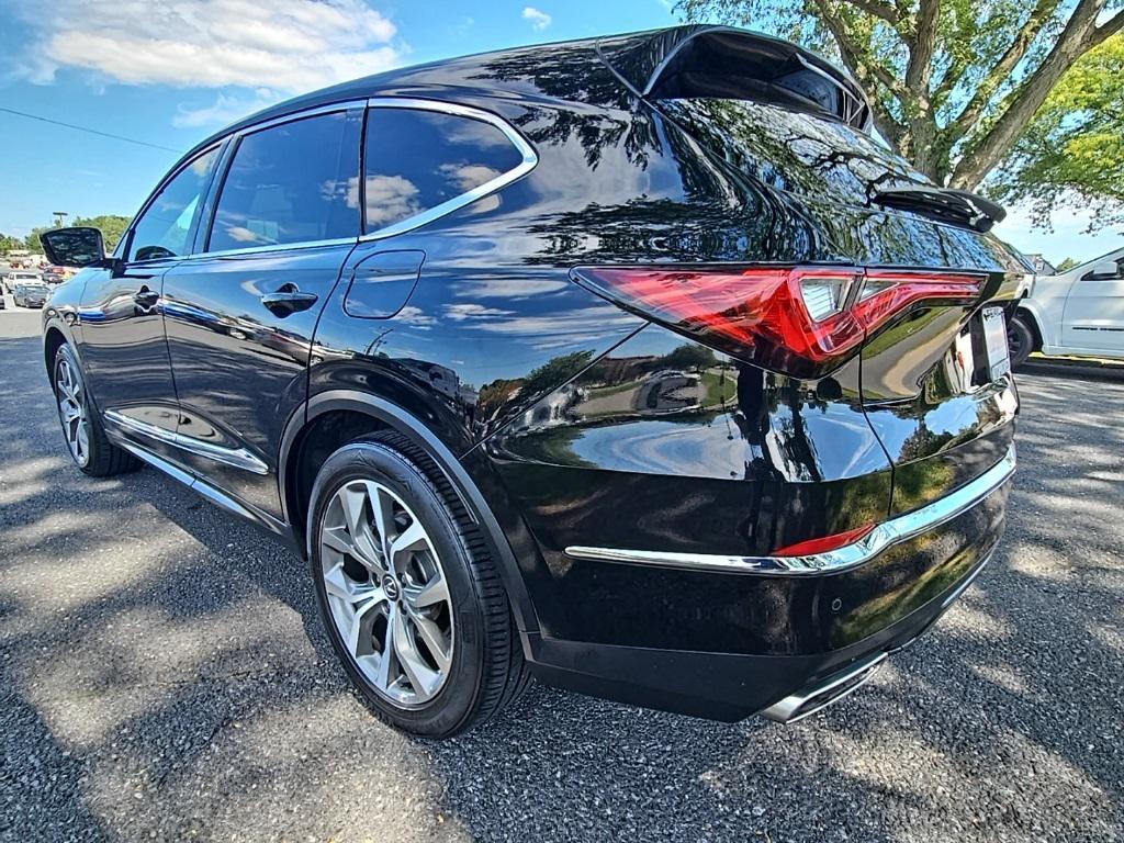 used 2022 Acura MDX car, priced at $33,000