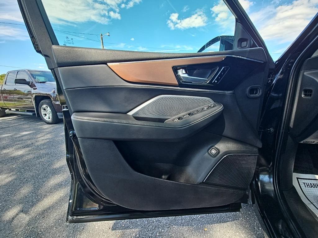 used 2022 Acura MDX car, priced at $33,000