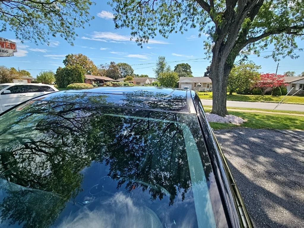 used 2022 Acura MDX car, priced at $33,000
