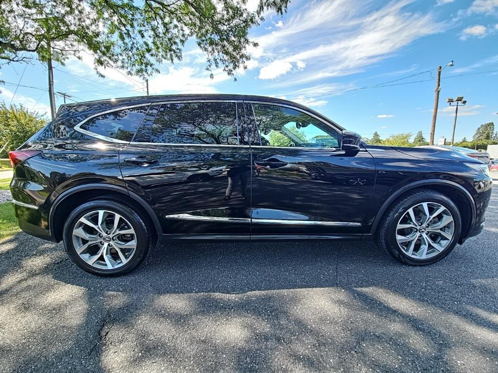 used 2022 Acura MDX car, priced at $33,000