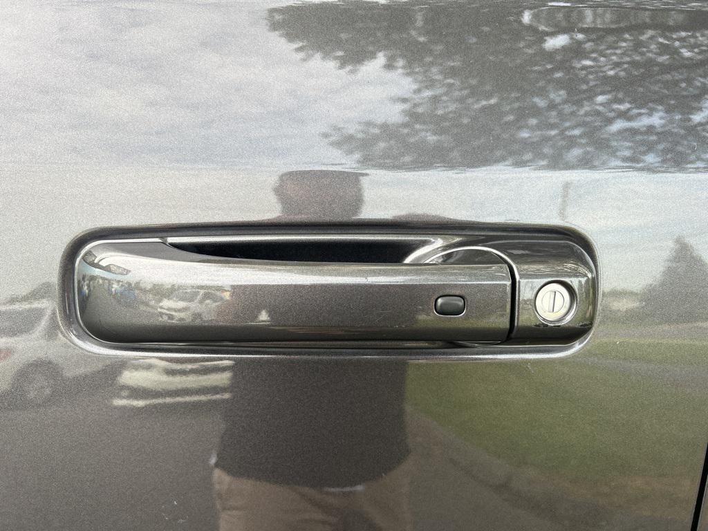 used 2021 Ram 1500 Classic car, priced at $26,800