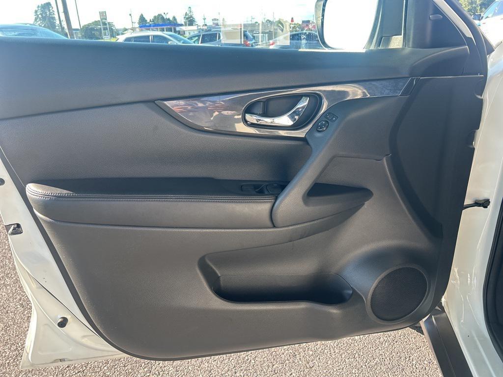 used 2017 Nissan Rogue car, priced at $13,500