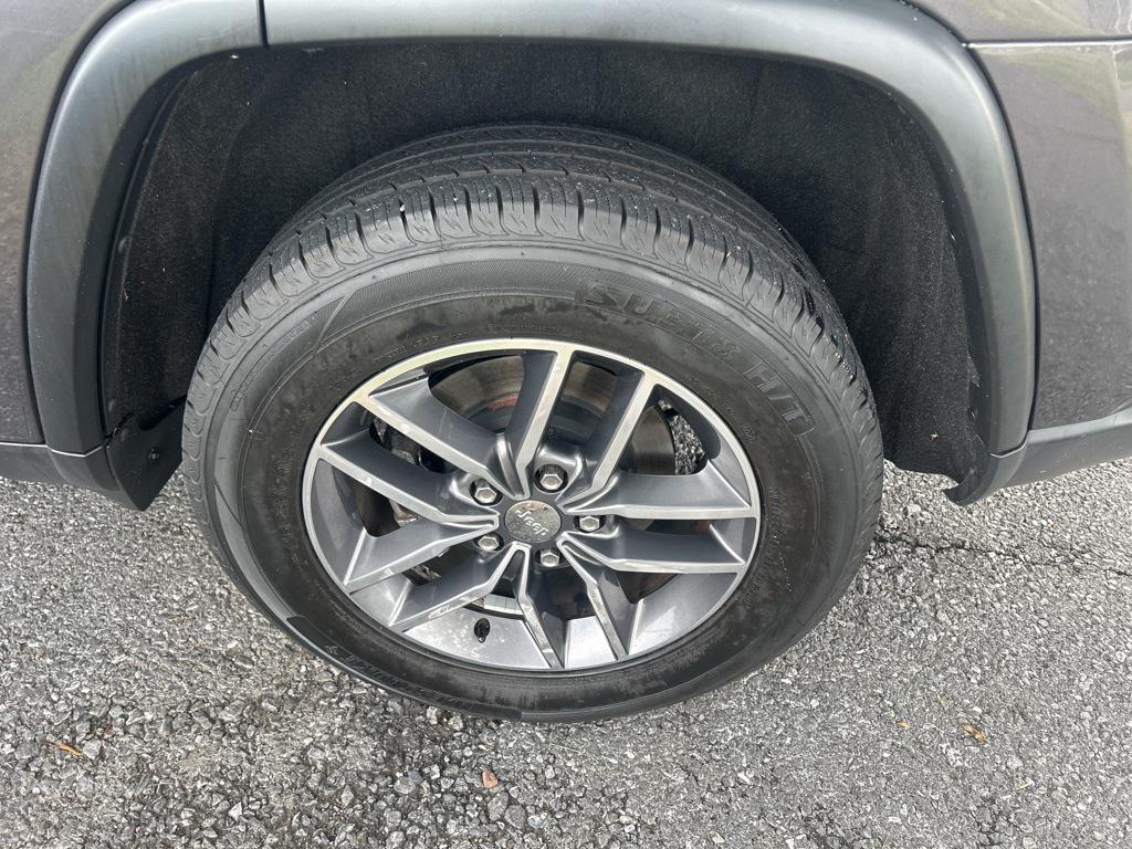 used 2018 Jeep Grand Cherokee car, priced at $14,600