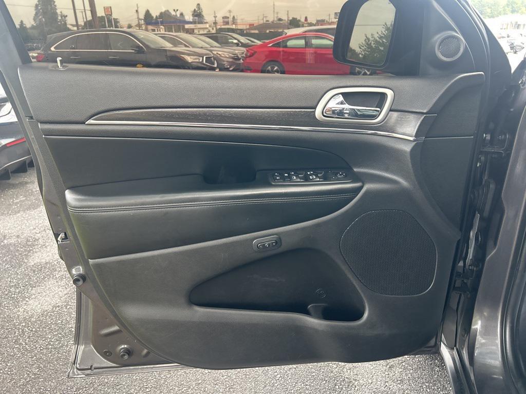 used 2018 Jeep Grand Cherokee car, priced at $14,600