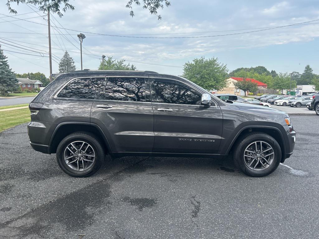 used 2018 Jeep Grand Cherokee car, priced at $14,600