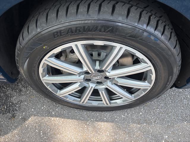 used 2019 Audi Q7 car, priced at $24,200