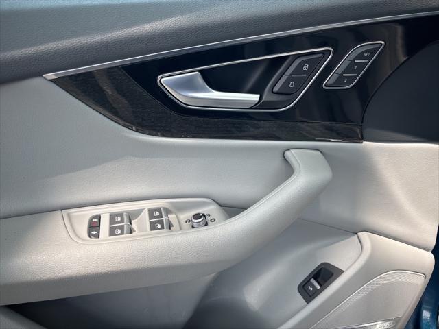 used 2019 Audi Q7 car, priced at $24,200