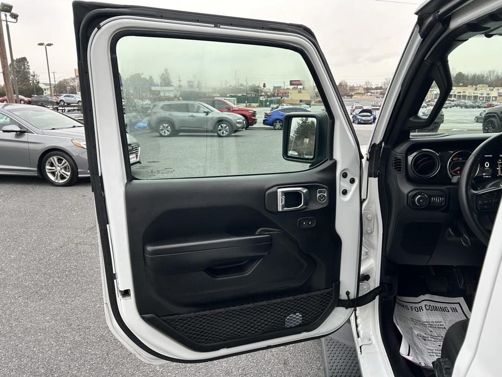 used 2021 Jeep Wrangler Unlimited car, priced at $25,000