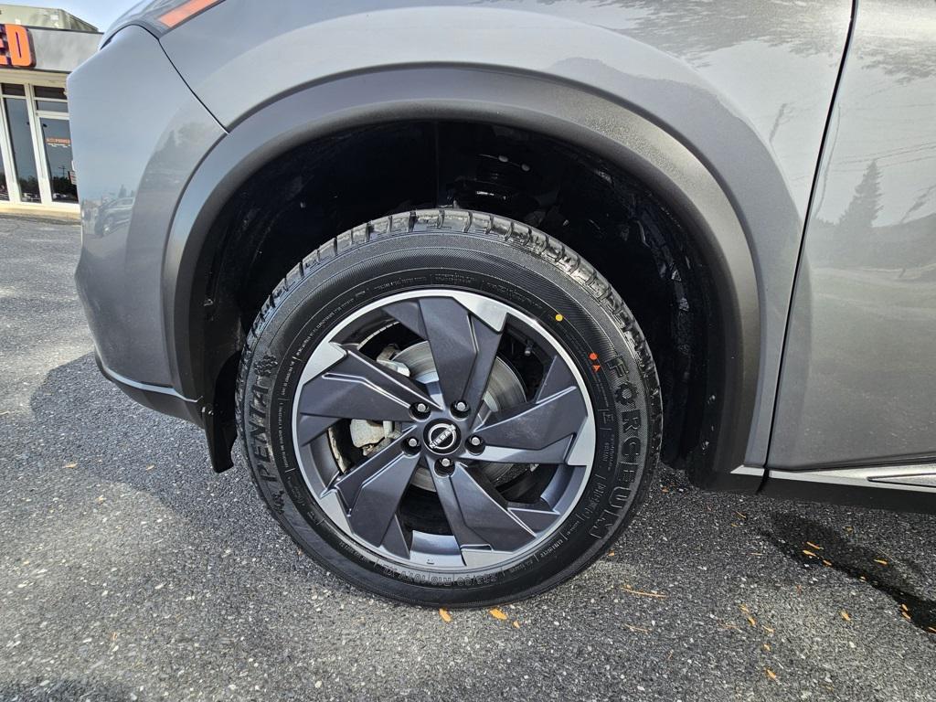 used 2024 Nissan Rogue car, priced at $21,200