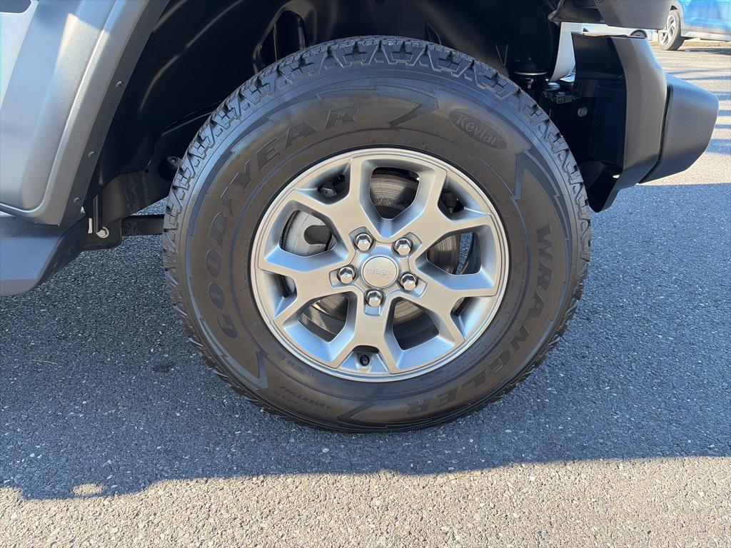 used 2020 Jeep Wrangler Unlimited car, priced at $24,000