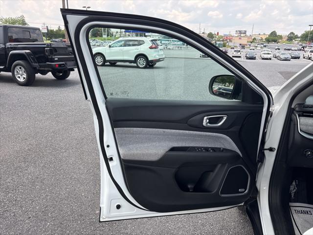 used 2022 Jeep Compass car, priced at $21,000