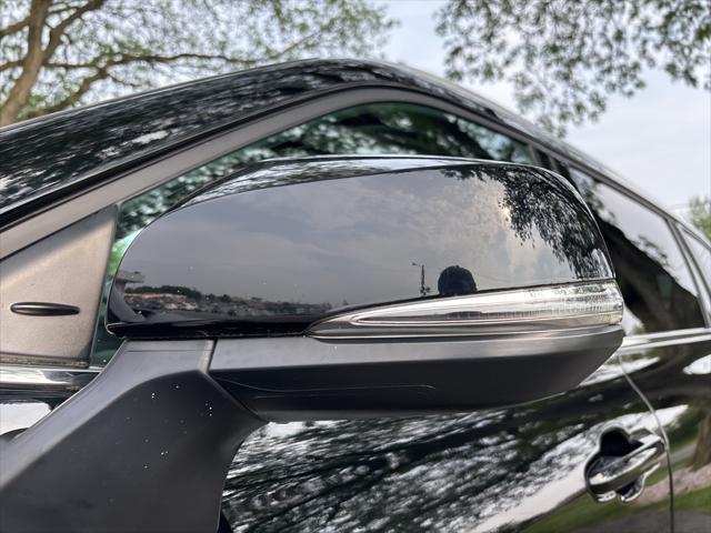used 2022 Toyota Highlander car, priced at $37,800