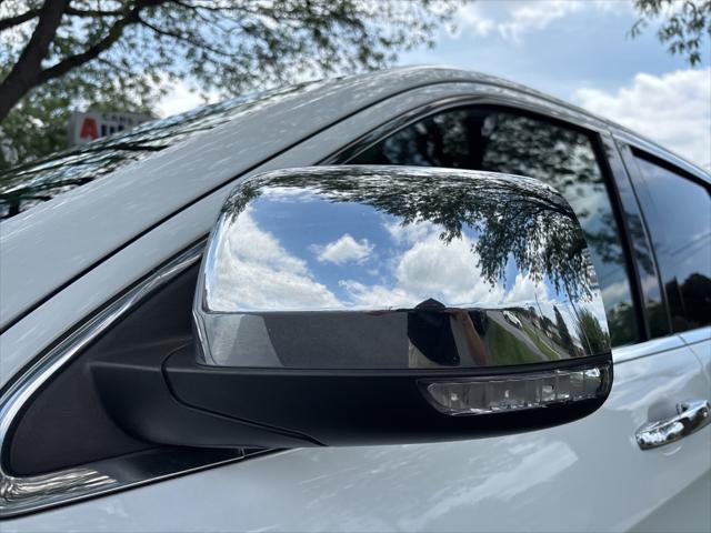 used 2019 Jeep Grand Cherokee car, priced at $19,200