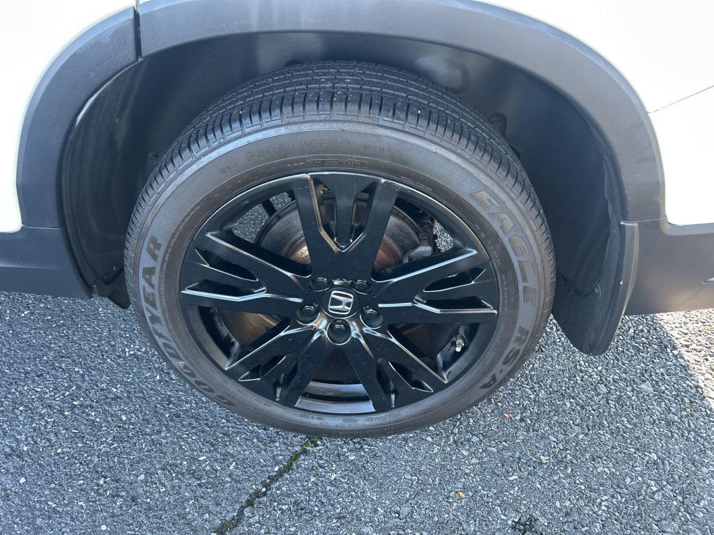 used 2022 Honda Pilot car, priced at $29,000