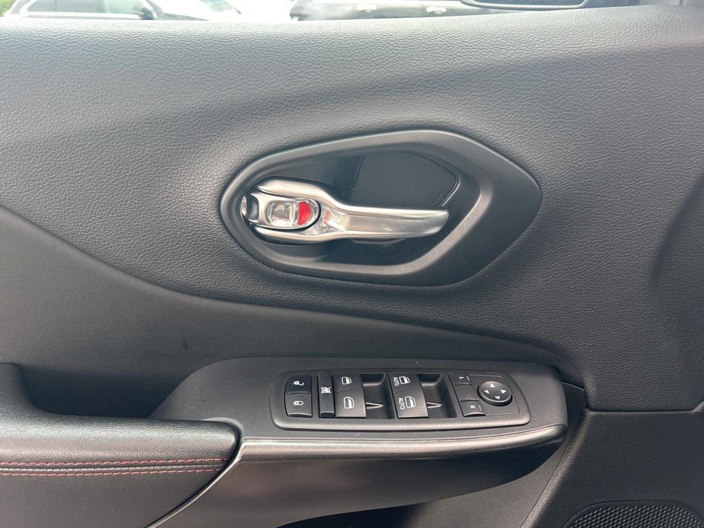 used 2022 Jeep Cherokee car, priced at $20,400