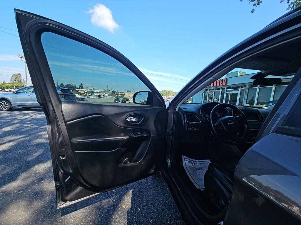 used 2019 Jeep Cherokee car, priced at $15,600