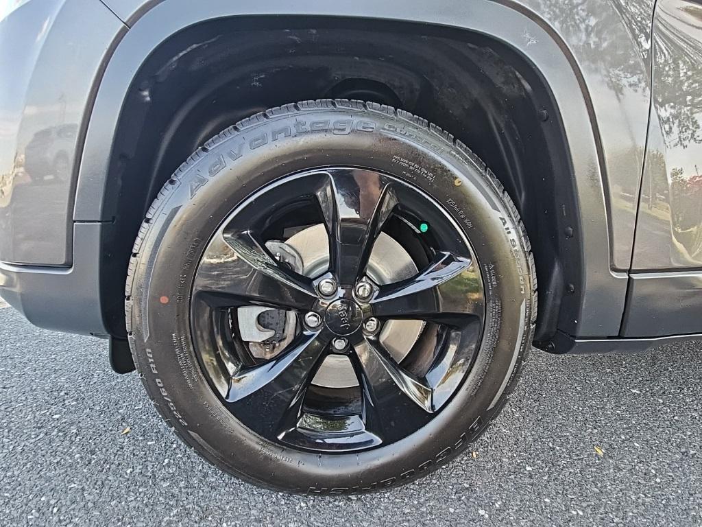 used 2019 Jeep Cherokee car, priced at $15,600