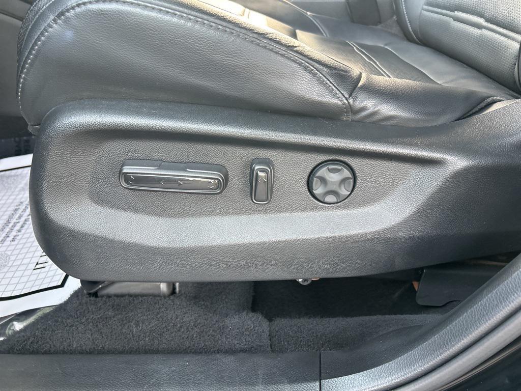 used 2021 Honda CR-V car, priced at $23,800