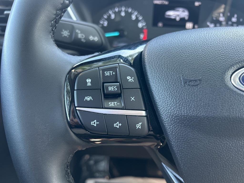 used 2022 Ford Escape car, priced at $17,400