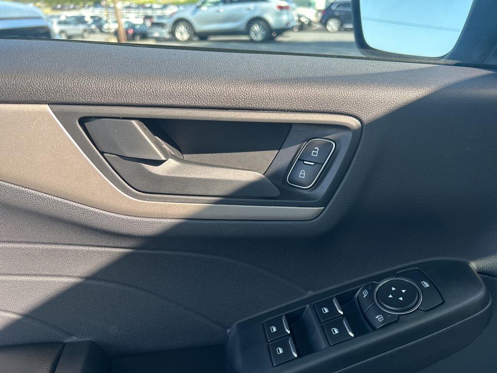 used 2022 Ford Escape car, priced at $17,400